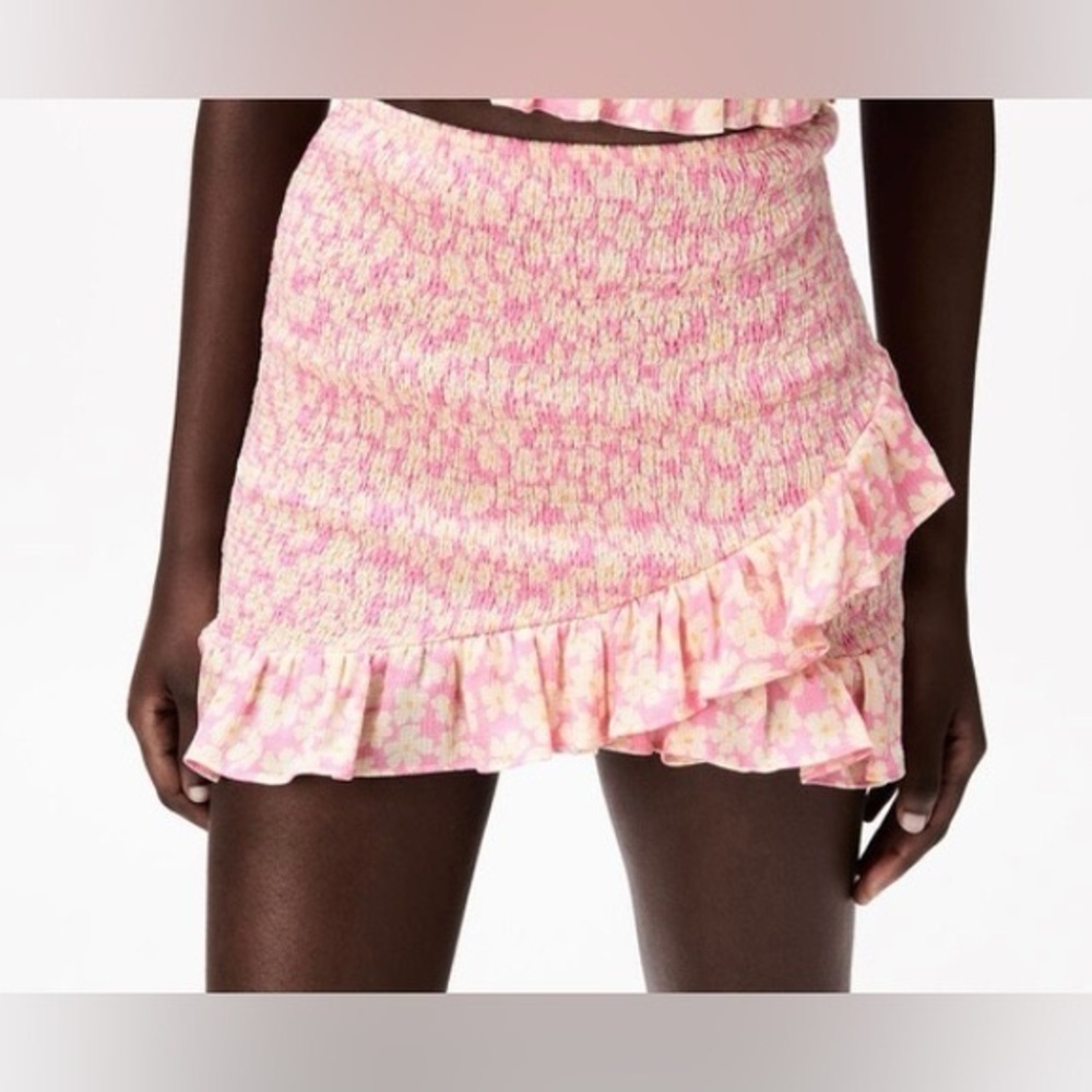 Zara smocked floral mini skirt ruffle ruched wrap high rise stretchy - Picture 7 of 7